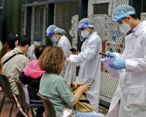 政府的新冠病毒自願檢測將擴展至保安業人員。資料圖片