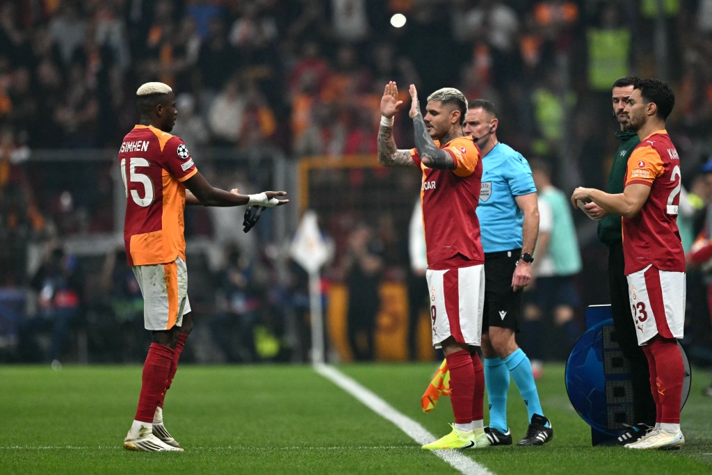 如超过10秒，入替球员需要1分钟后才能上阵。法新社