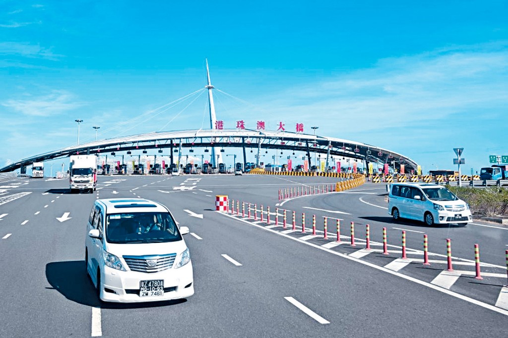 《预算案》提出研究向陆路离境私家车征收边境建设费，陈美宝指运流局会配合研究。