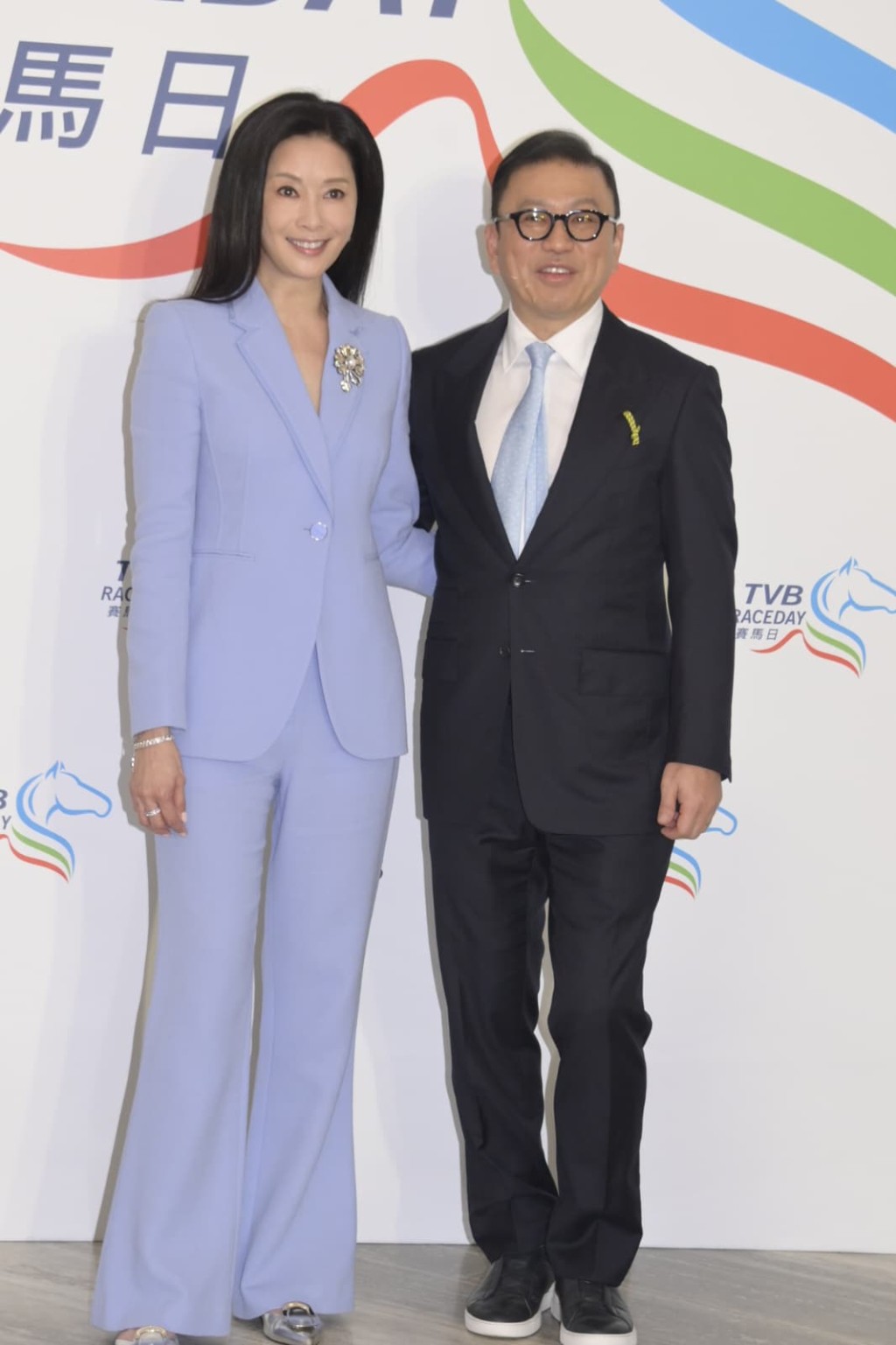 电视广播有限公司行政主席许涛（右）