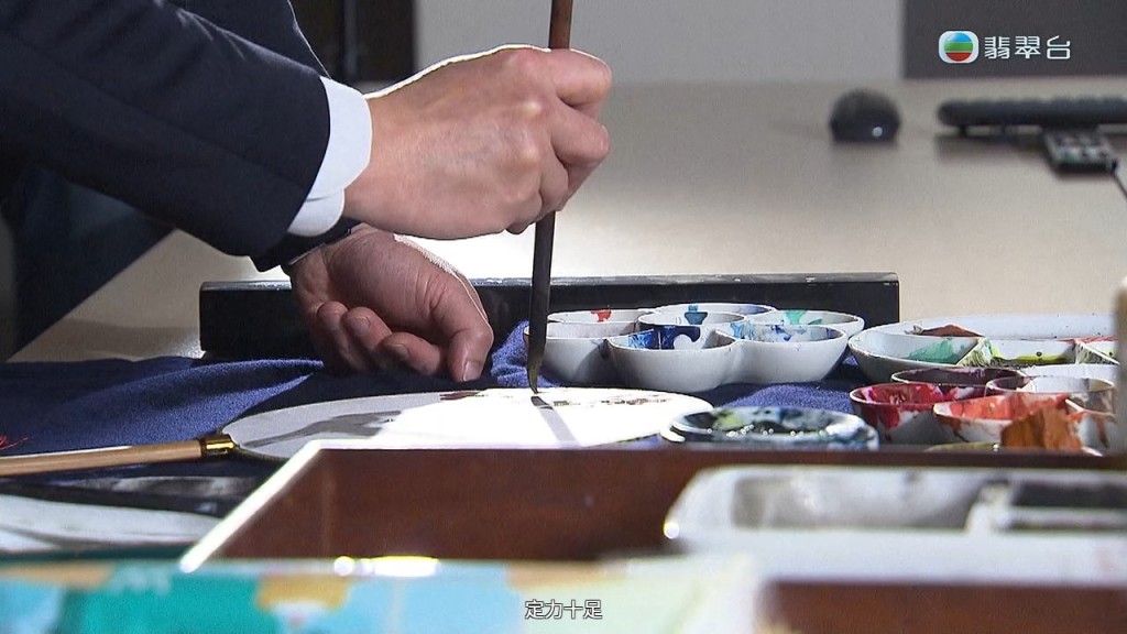 趙偉仁院長時時在練習手部定力。