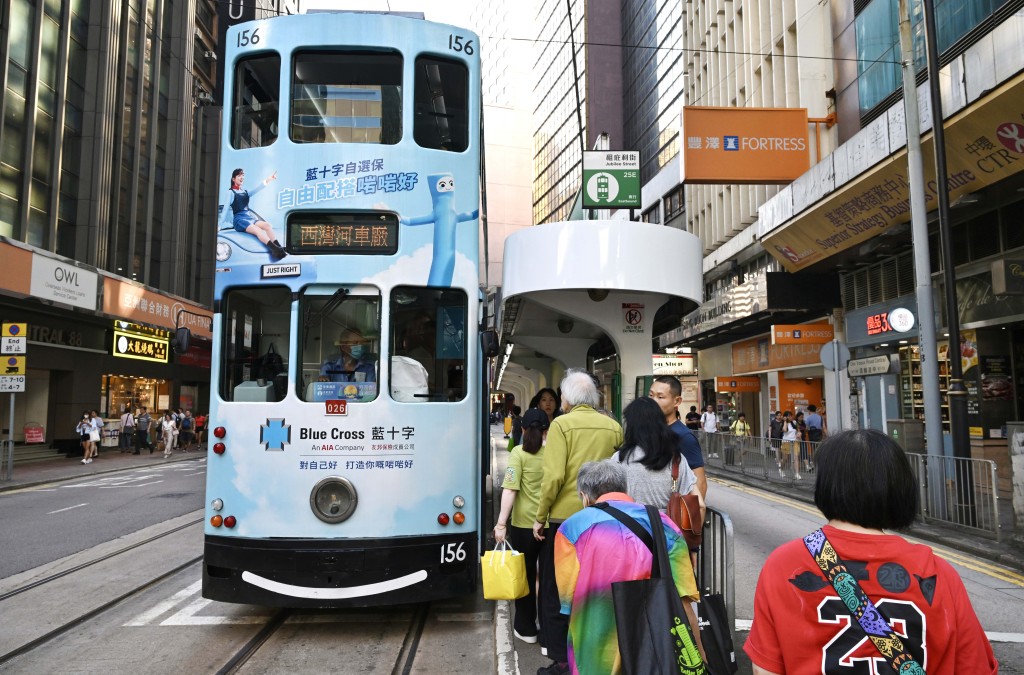 10月1日當天市民可免費乘搭全線電車。