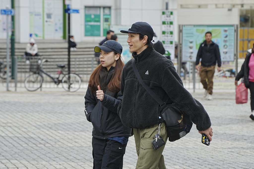 天文台表示，一道冷鋒會在下周末抵達華南，該區北風增強及有一兩陣雨，氣溫顯著下降。資料圖片