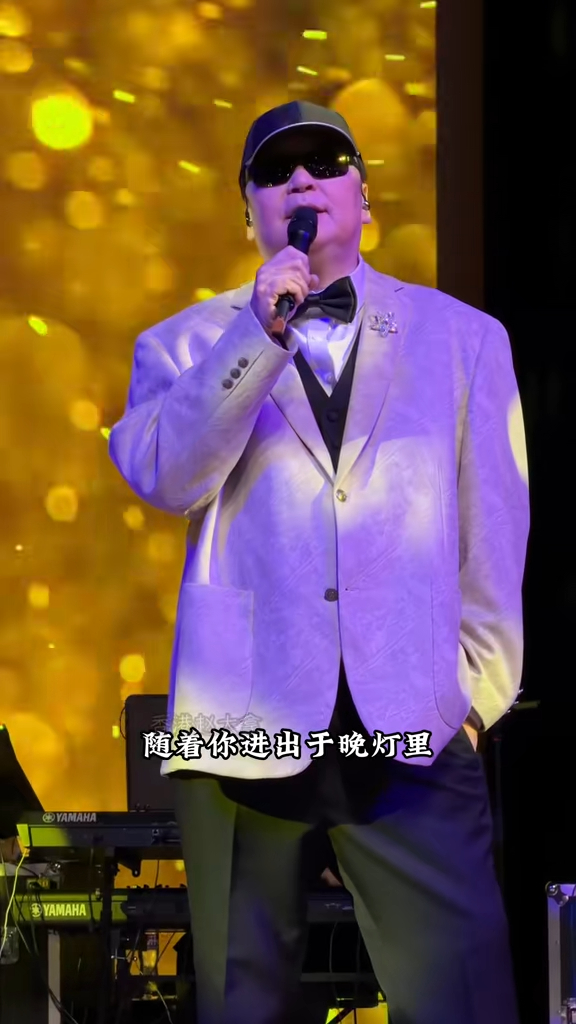 網民感嘆，一代音樂人才的事業因當年的「失言風波」而被毀。