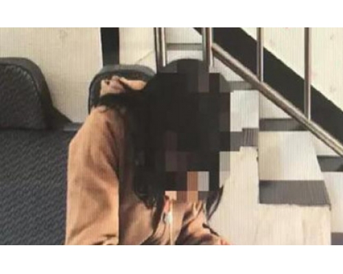 露露被鄰居侵犯後，因為害怕被罵，所以不敢求助。