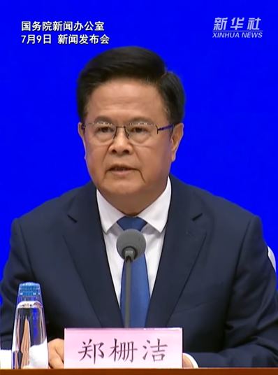 国家发展改革委主任郑栅洁指，中国已成世界经济增长的主要贡献者。新华社