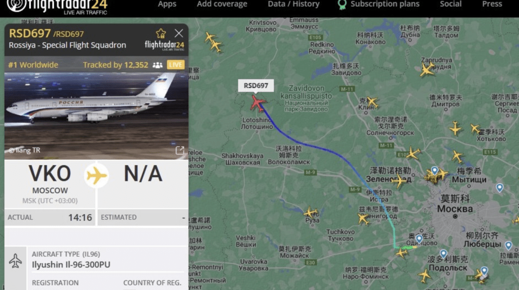 在上周六瓦格纳军团发动兵变后，「flightradar 24」网站亦曾显示，一架俄罗斯总统专机从莫斯科起飞，飞往圣彼得堡方向。网上图片