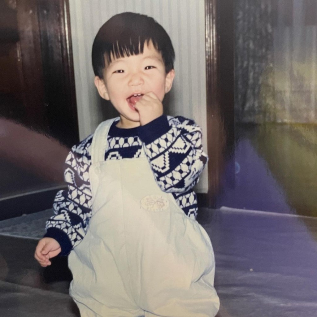 工人褲加冬菇頭好Cute呀！