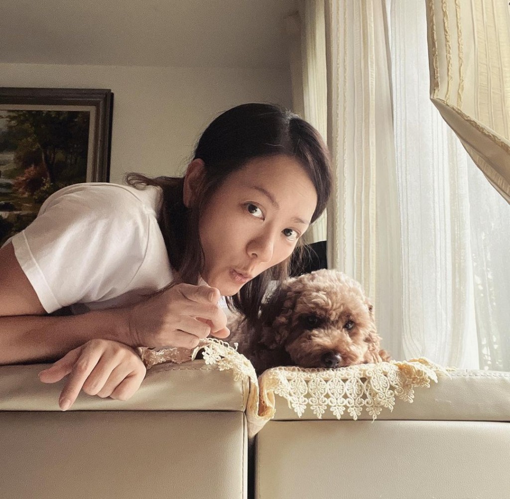 简慕华接受传媒访问透露报读宠物美容全因兴趣。