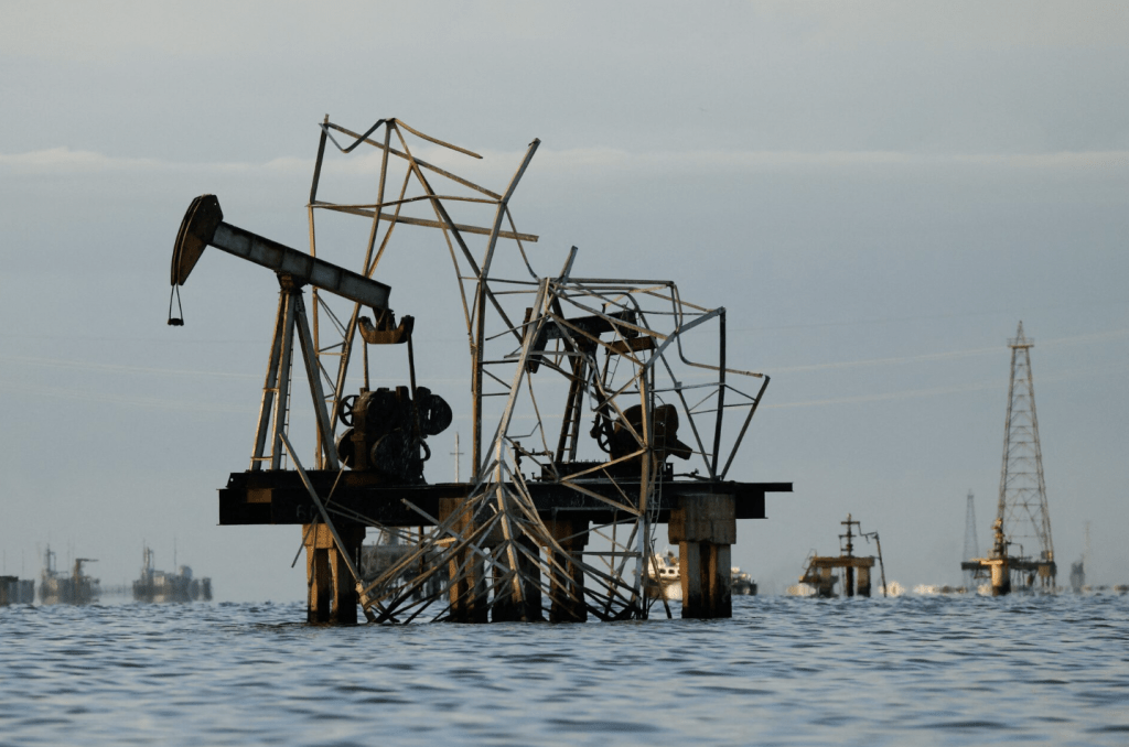 特朗普称，莫迪同意停止购买俄罗斯石油，并增加从美国甚至可能是委内瑞拉的进口量。路透社