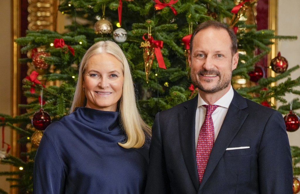 瑪麗特王妃與哈康王儲聖誕合影。法新社 瑪麗特王妃與哈康王儲聖誕合影。法新社