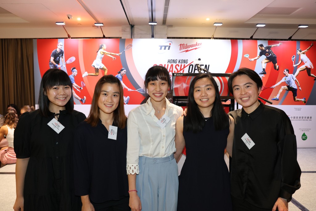 香港女子組代表（右起）湯芷穎、陳善鈺、何子樂、李嘉兒及鄭雅晴。 徐嘉華攝