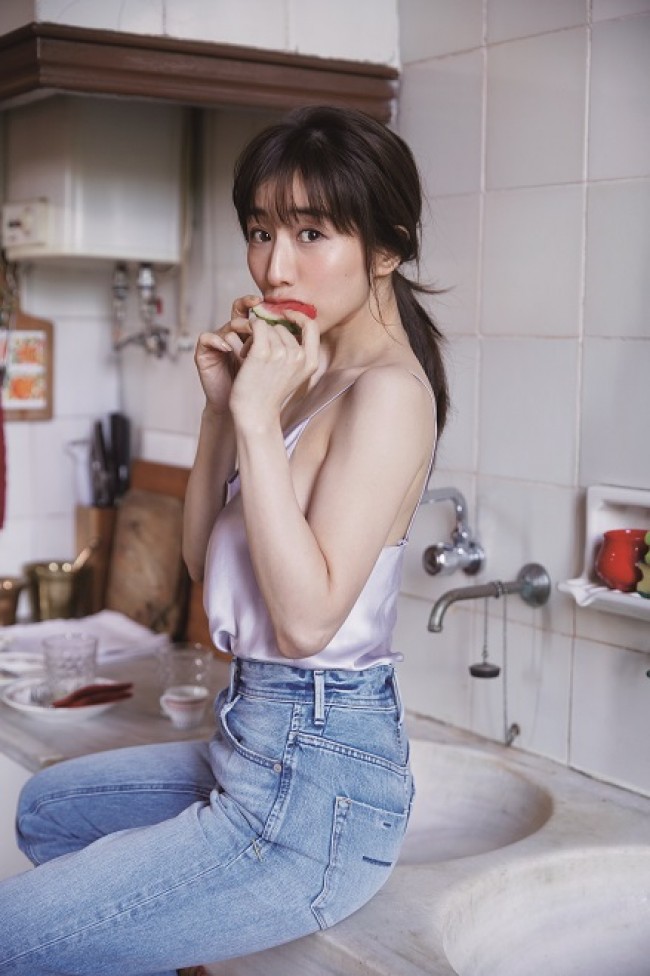 田中去年推出寫真集大賣,成為去年寫真女王。
