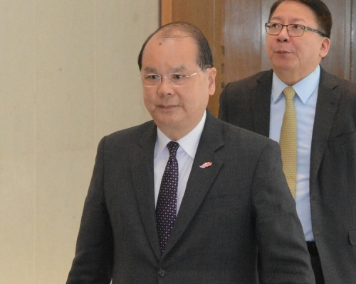 張建宗表示，難評論港鐵推優惠是否恰當。