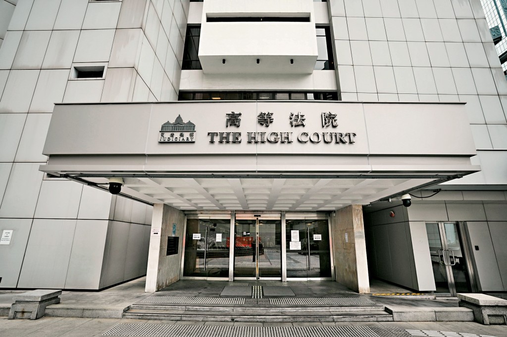 李家诚采取法律行动入禀香港高等法院。