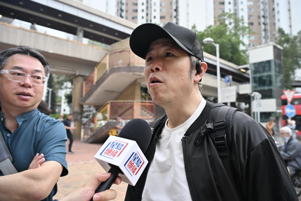 陳先生認為,毋須證件可以減少排隊時間,過關更快。 陳先生認為,毋須證件可以減少排隊時間,過關更快。