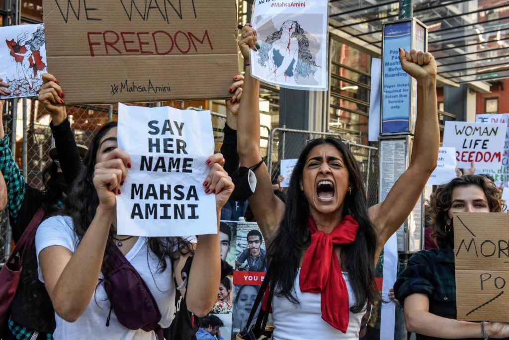 除了伊朗，世界各地亦有抗議阿米尼被殺的活動。Reuters