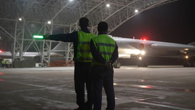 東部戰區進行飛行訓練。微博