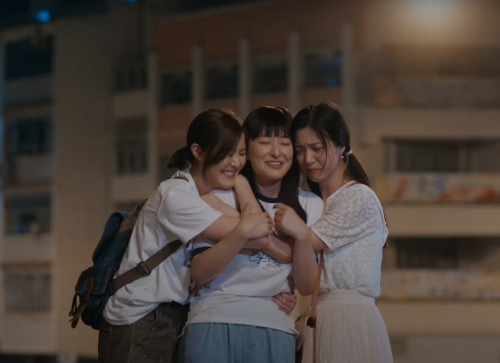 （左起）刘佩玥、陈滢及陈晓华在剧中饰演好友。