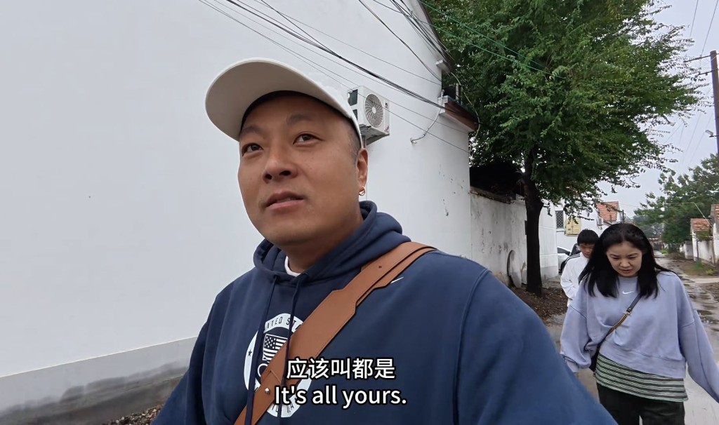 旅泰知名網紅趙著霄回山東尋根，問路時即偶遇親堂叔。抖音＠Sean的世界