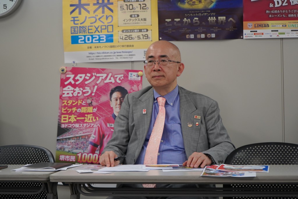 日本大阪观光局局长沟畑宏指，大阪将从5方面解决人手不足的问题，包括以AI取代服务业及聘请外国留学生工作。 仇凯瑭摄