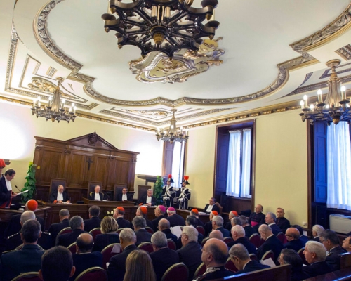 神父卷性丑闻，梵蒂冈表示，首次直接起诉及审讯。AP资料图片