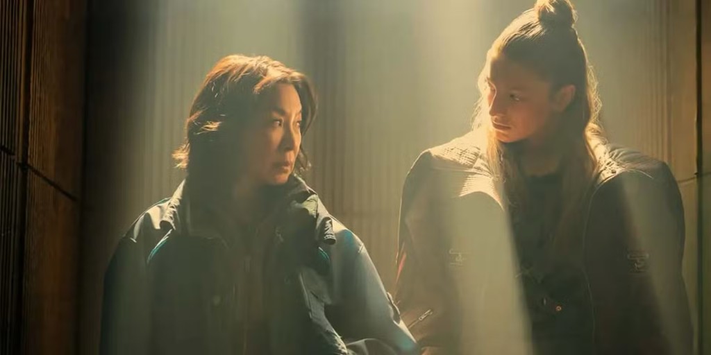 楊紫瓊與Hunter Schafer的《銀翼殺手2099》將於11月上架。 楊紫瓊與Hunter Schafer的《銀翼殺手2099》將於11月上架。