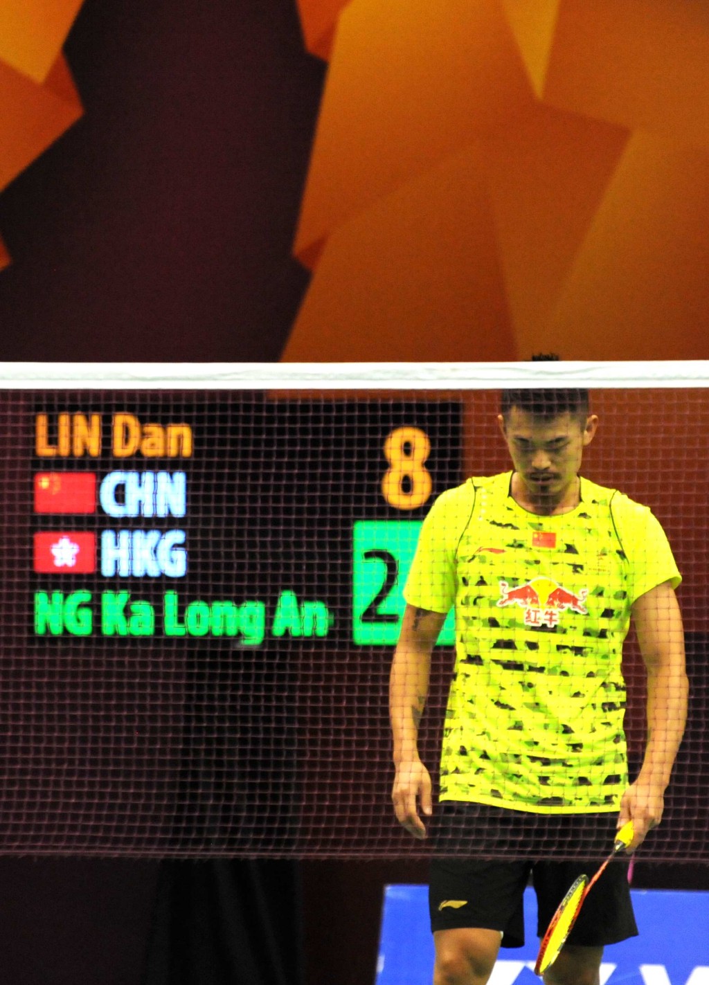 伍家於2015年香港羽球超級賽擊敗名將林丹（圖），一戰成名。