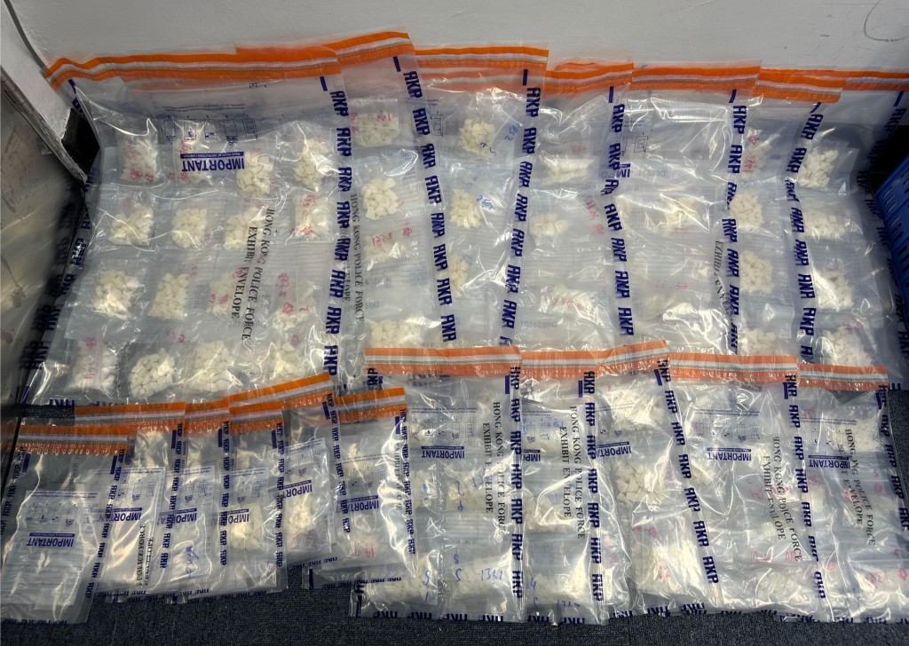 警屯门扫毒检320万元霹雳可卡因及K仔 22岁女被捕。警方图片