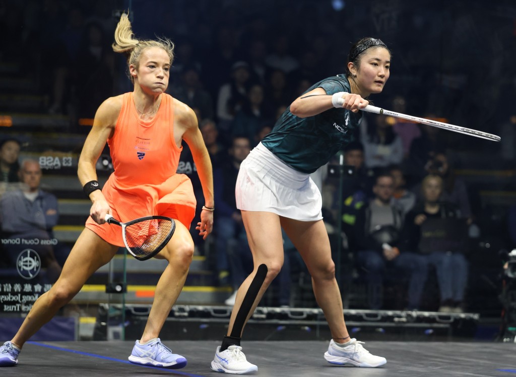 美國的奧利維亞（左） 四強惡鬥日本的渡邊里美（右），首次晉級白金級賽事的決賽。 徐嘉華攝