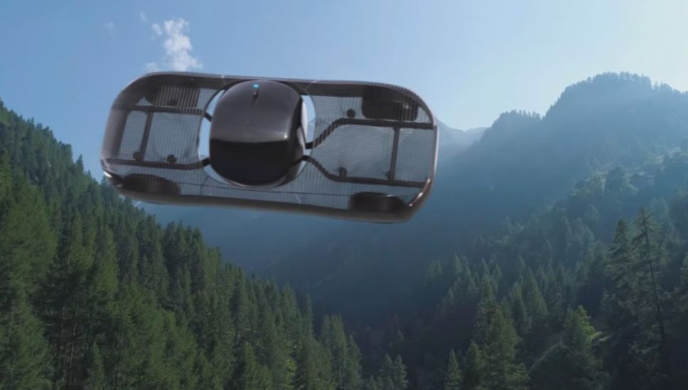 獲美國航空管理部門認證飛天車Model A, 外型如星戰車 充一次電行322公里。 網上資料圖片