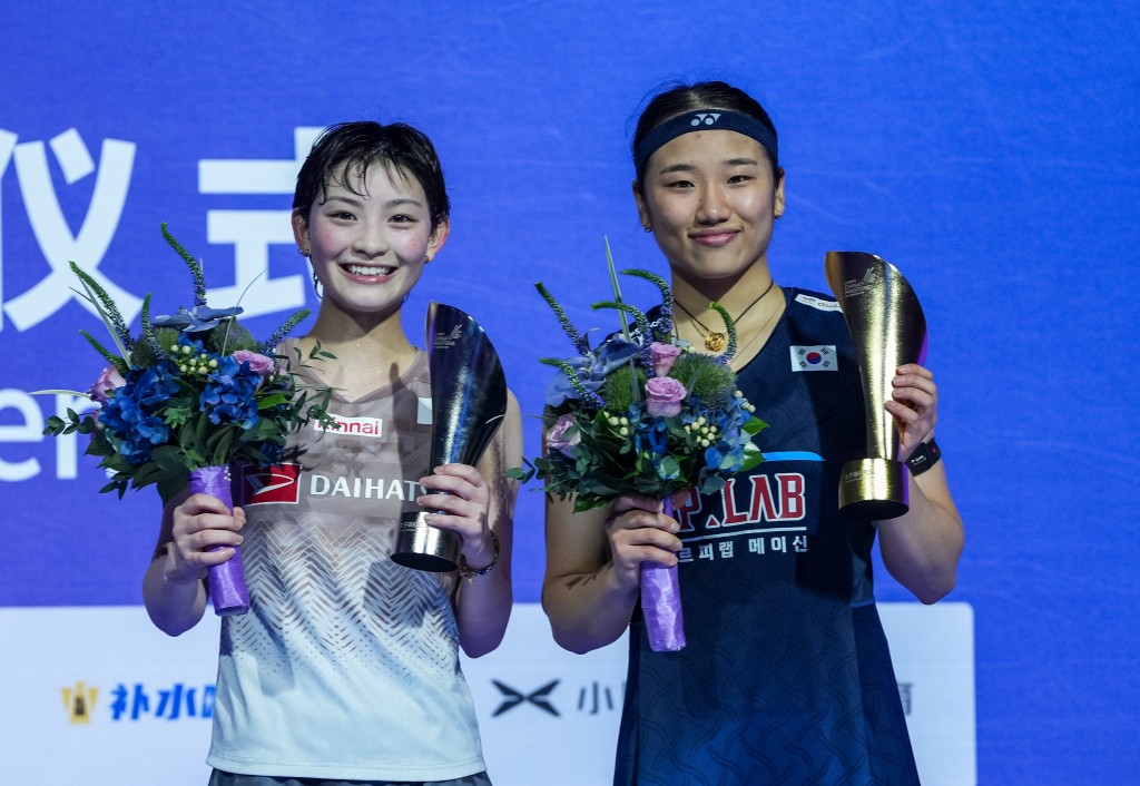 安洗瑩對日本的宮崎友花未遇太挑戰以直落2:0強勢奪冠，成為首位中國大師賽三連冠的球手。新華社
