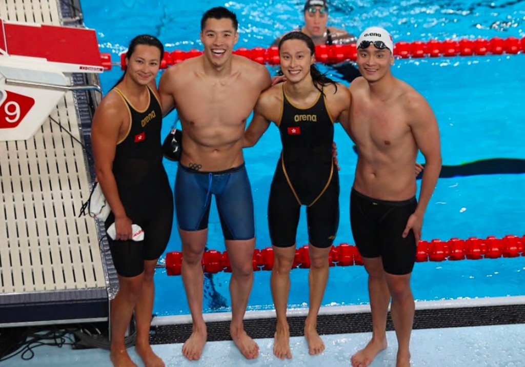 男女子混合泳接力賽在多哈2破港績，左起鄭莉梅、何甄陶、譚凱琳、劉紹宇。相片：香港泳總