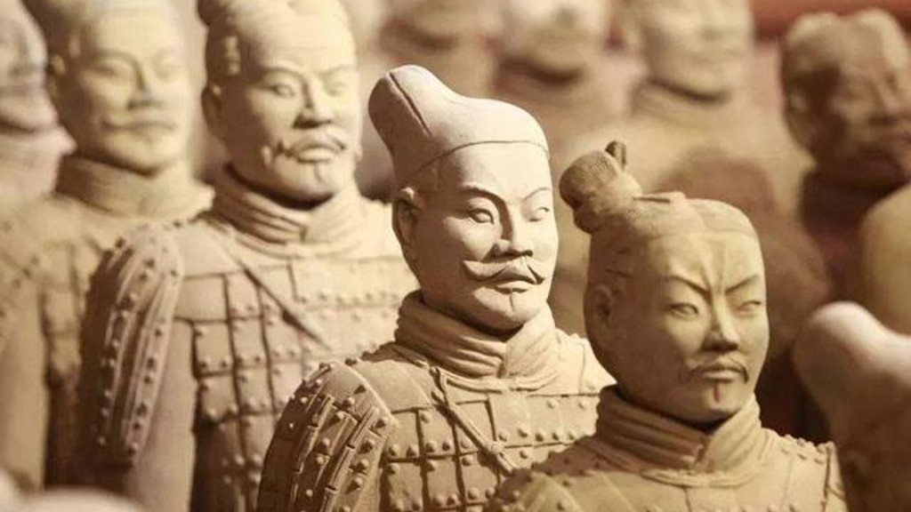 秦始皇兵马俑是中国古文物代表。