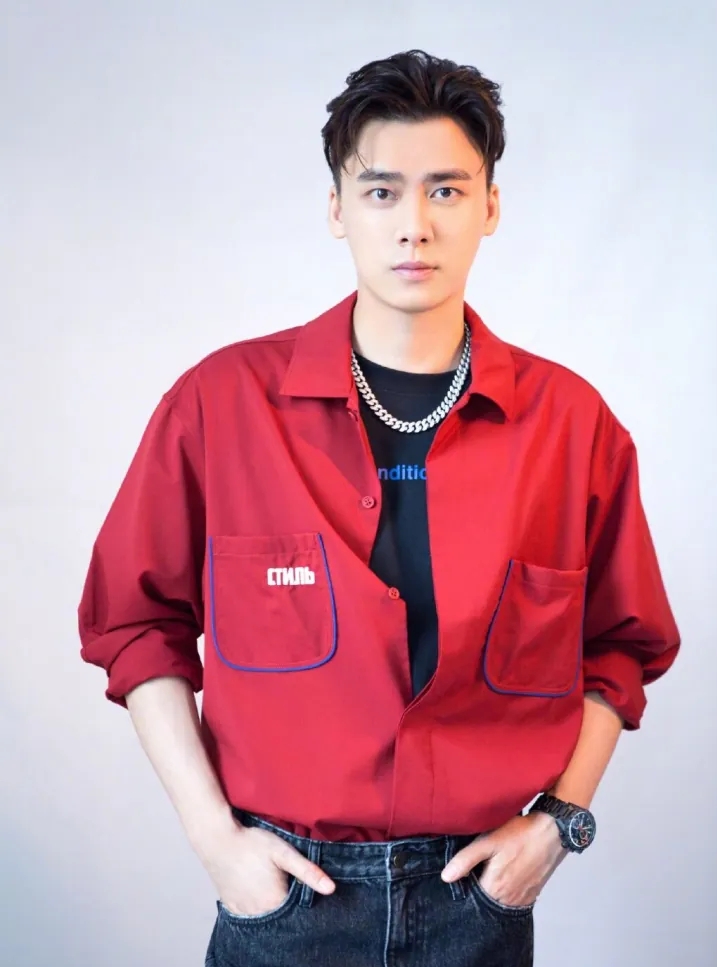 內地演員李易峰。
