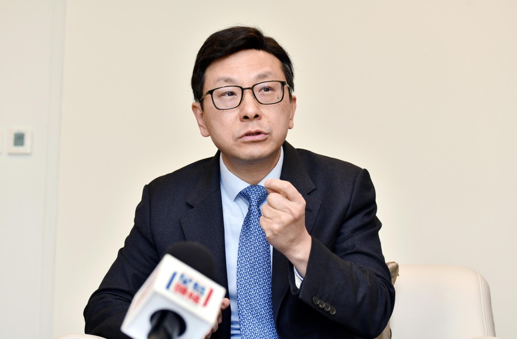 孫玉菡早前表示，正考慮將罰則改為定額罰款，金額或與現時公眾地方吸煙的3,000元罰款看齊。資料圖片