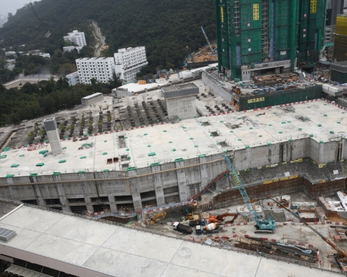 黃竹坑站上蓋地盤發生工業意外。資料圖片