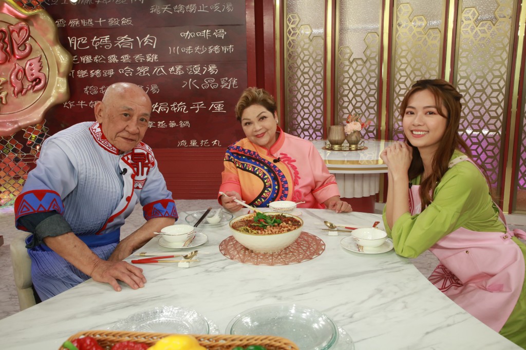 TVB节目《肥妈李鼎》近日热播中。