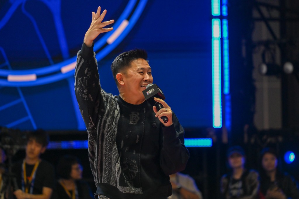 姜濤、MC JIN及林書豪亮相NBA中國賽。攝影:魏國謙 姜濤、MC JIN及林書豪亮相NBA中國賽。攝影:魏國謙
