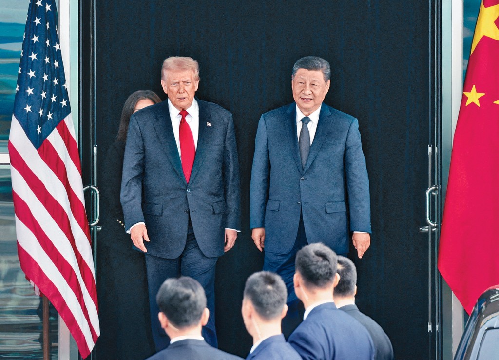 美國總統特朗普去年在南韓釜山，與國家主席習近平會晤。