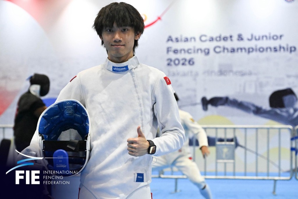 男重袁諾文連續兩年奪得亞青賽銀牌。FIE圖