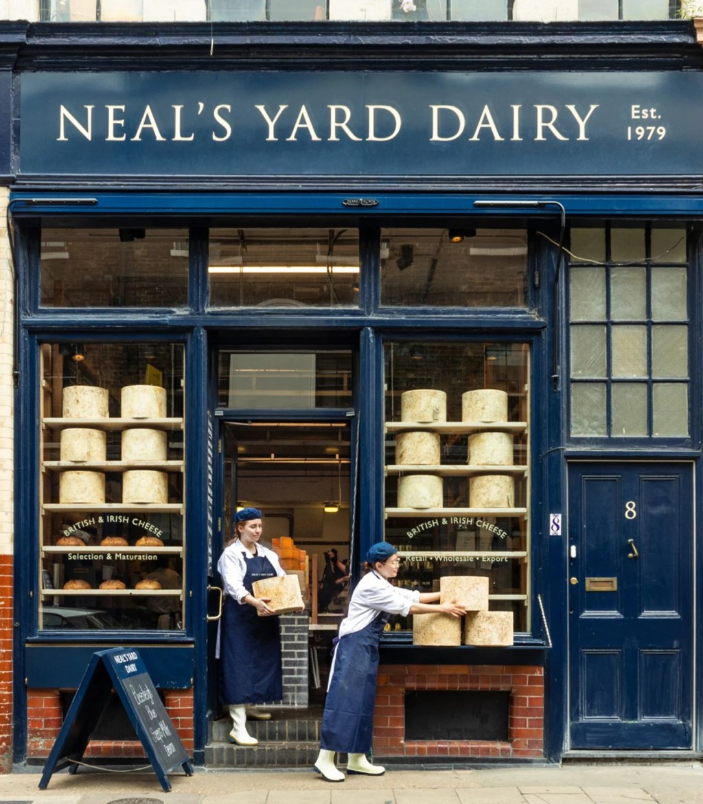 Neal’s Yard Dairy在伦敦拥有4家门店。  Neal’s Yard Dairy官网