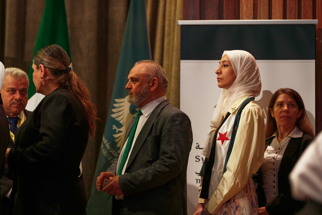 叙利亚举行议会选举，是前总统巴沙尔被推翻后的首次。美联社