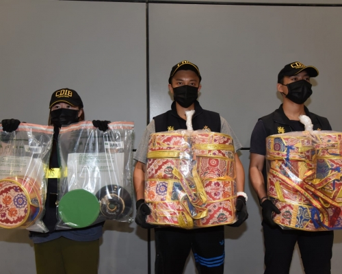 海關檢獲大麻精市值約40萬港元