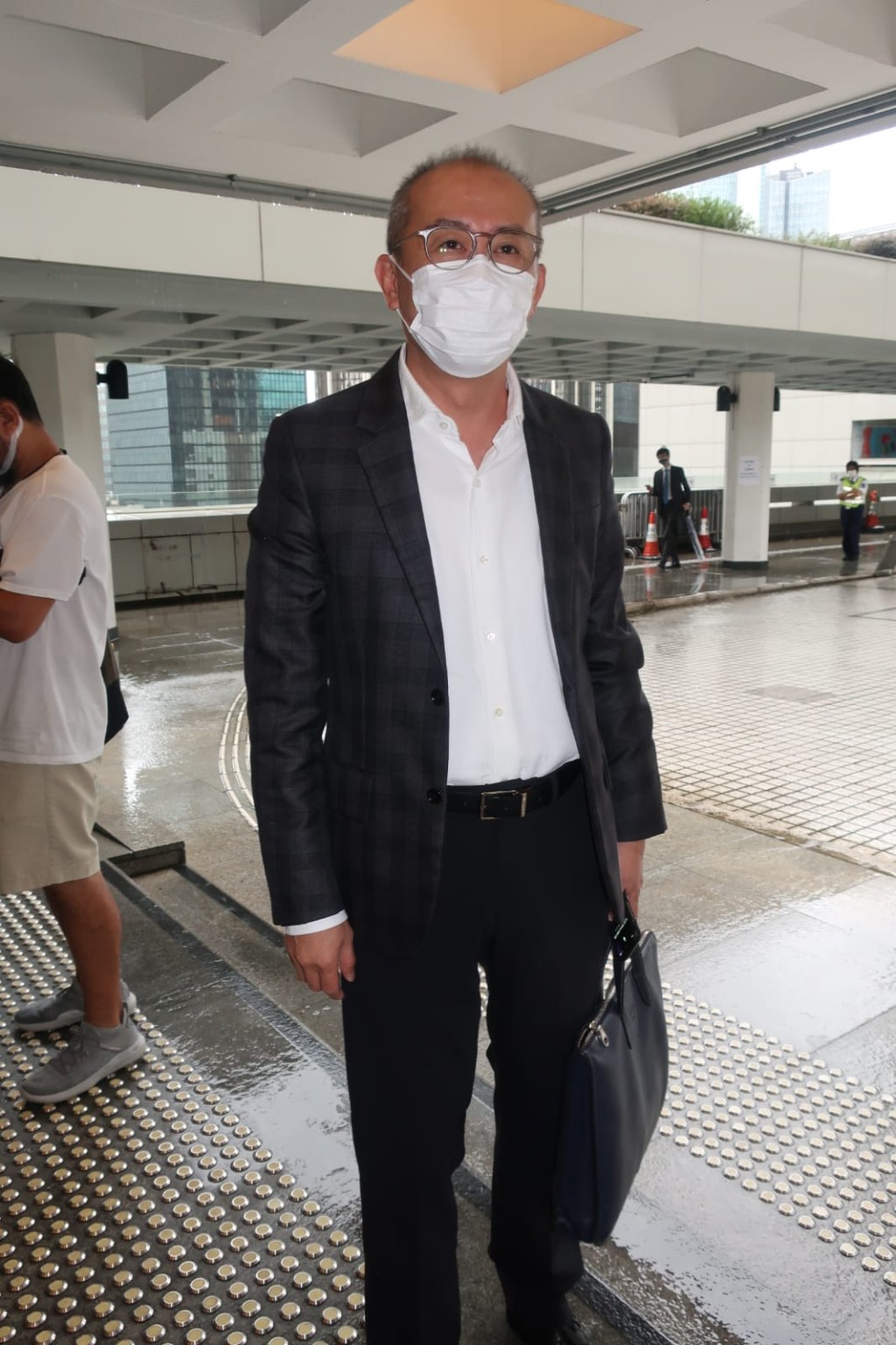 林小明在庭上認曾鬧江若琳:「手指拗出唔拗入!」