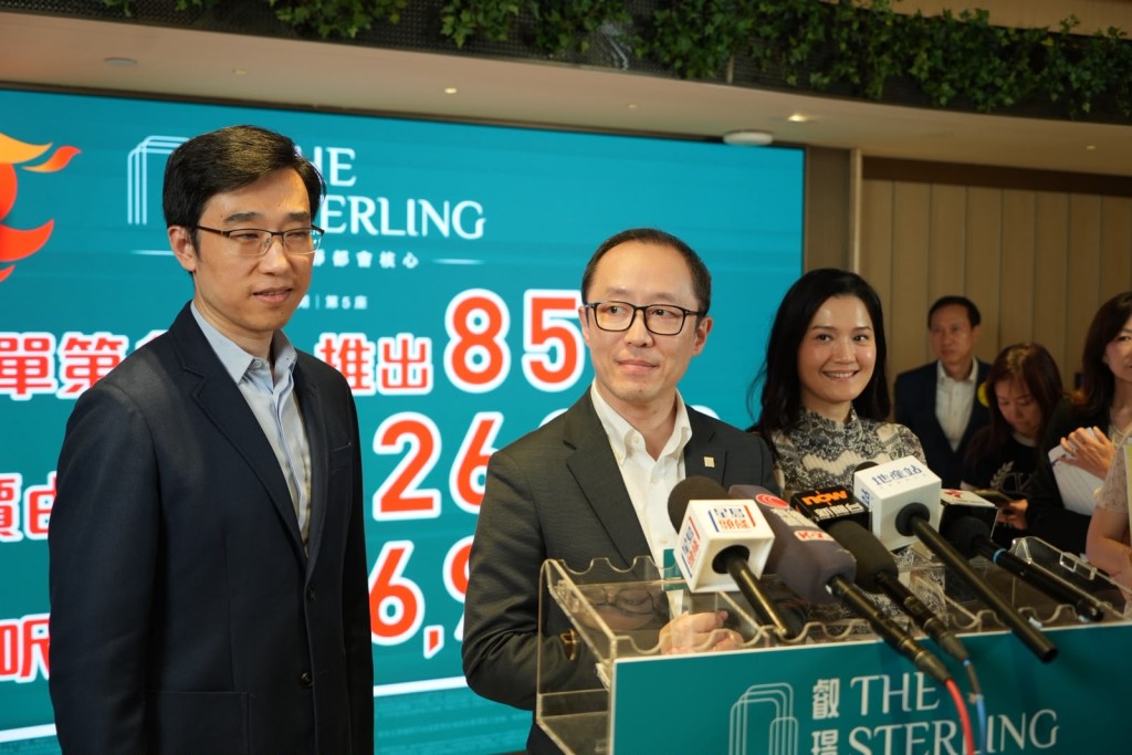 發展商表示叡璟II首張價單較叡璟I輕微提價約2%,不過仍較其餘價單有所折讓。 發展商表示叡璟II首張價單較叡璟I輕微提價約2%,不過仍較其餘價單有所折讓。