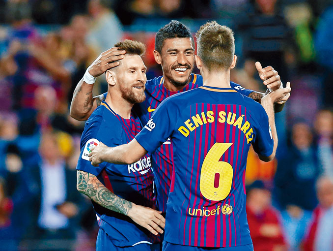 保连奴伙拍丹尼斯苏亚雷斯，令巴塞隆拿中场活力大增。