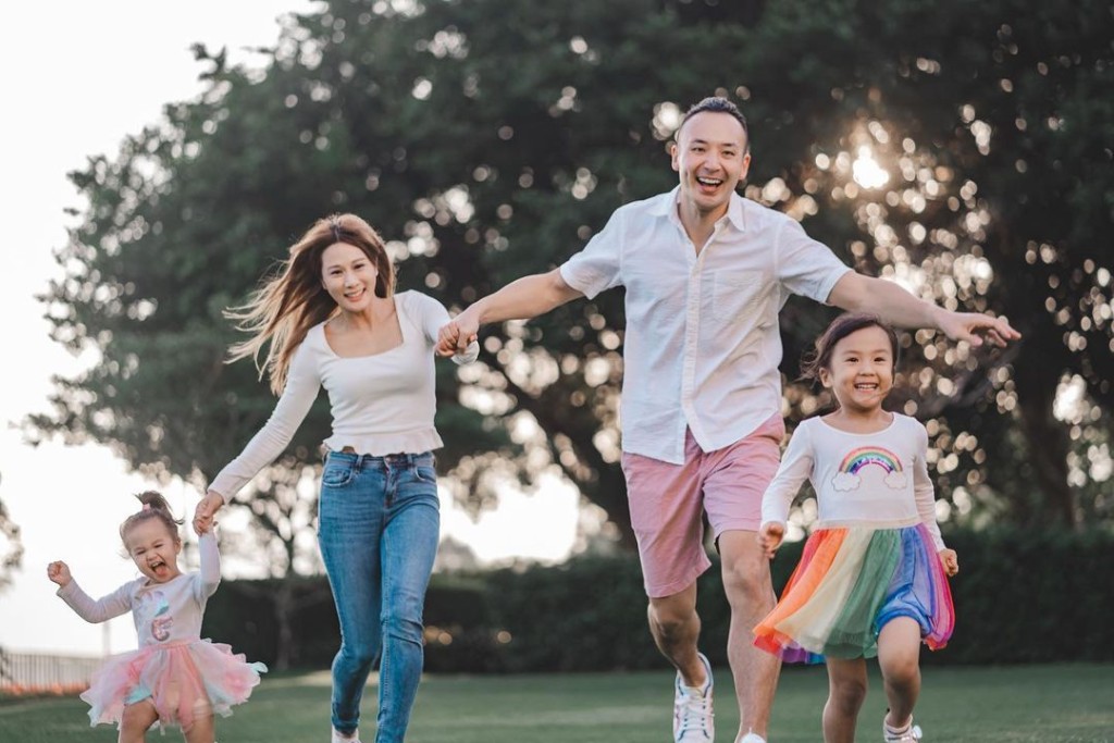 張嘉兒原本都貪靚,但作為母親甘願將時間獻給家庭。