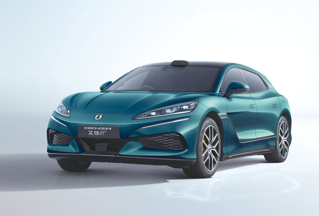 DENZA Z9GT頂配三電機四驅版強悍馬力,備受車迷與市場關注。 DENZA Z9GT頂配三電機四驅版強悍馬力,備受車迷與市場關注。