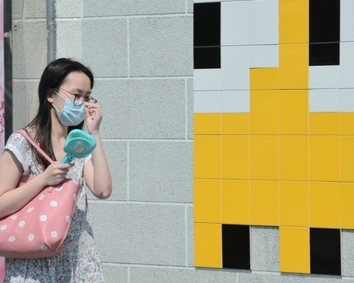 天文台預測,下周持續炎熱高見30°C。 資料圖片
